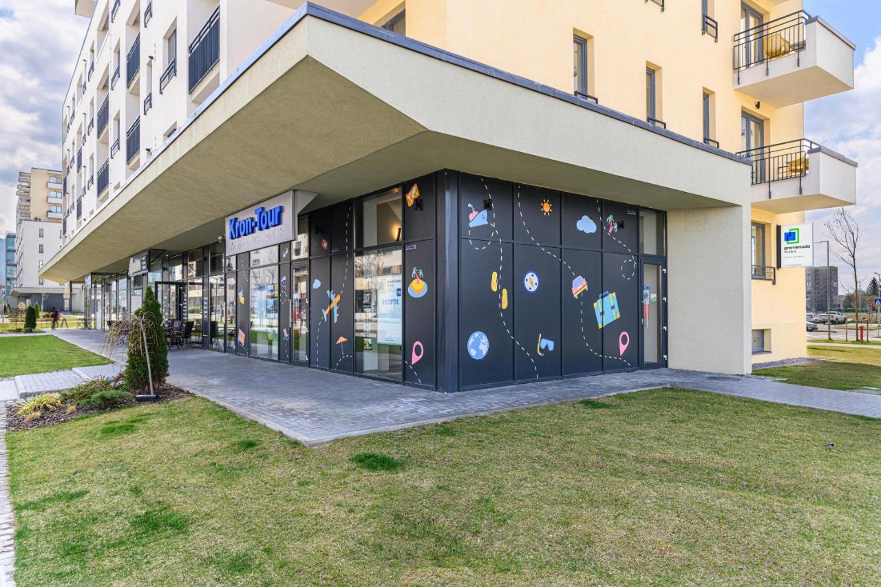 Promenada Studios Brașov Exterior foto